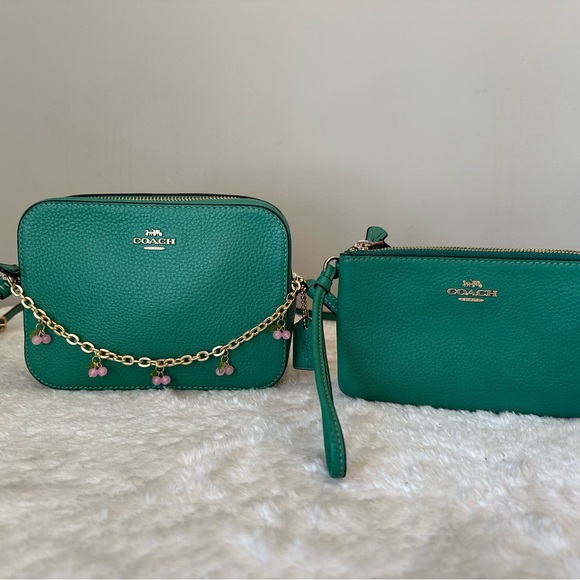 Coach green Crossbody Bag with wallet and cherry chain charm - Picture 1 of 14
